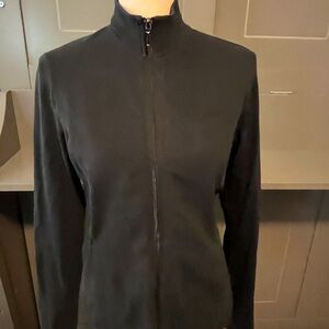 GUC Gap zip up size medium